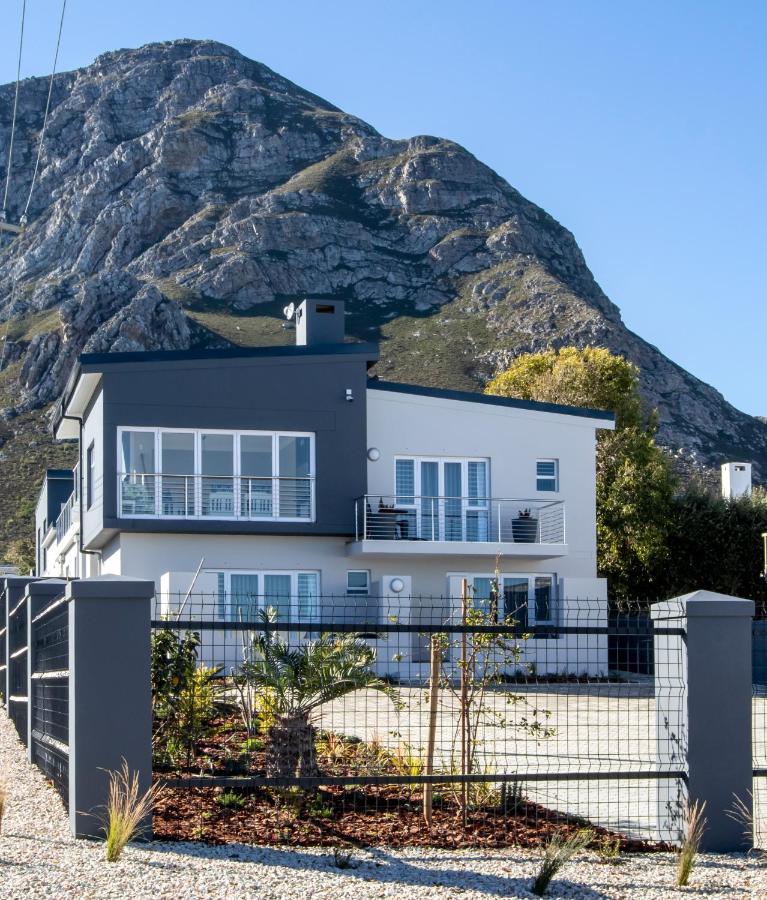 Whale Coast Ocean Villa Херманус Екстериор снимка
