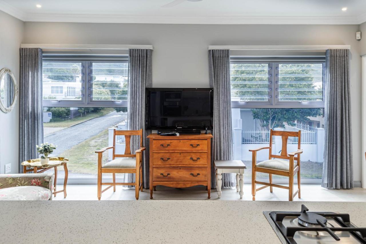 Whale Coast Ocean Villa Херманус Екстериор снимка